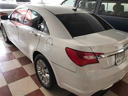 Chrysler 200